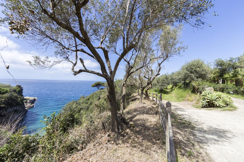 Relais Regina Giovanna Sorrento Exteriör bild